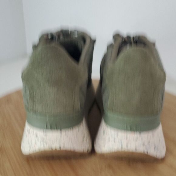 UGG Marin Lace Logo Platform Sneaker Olive Green Women's Size 7 NWOB - Picture 5 of 10